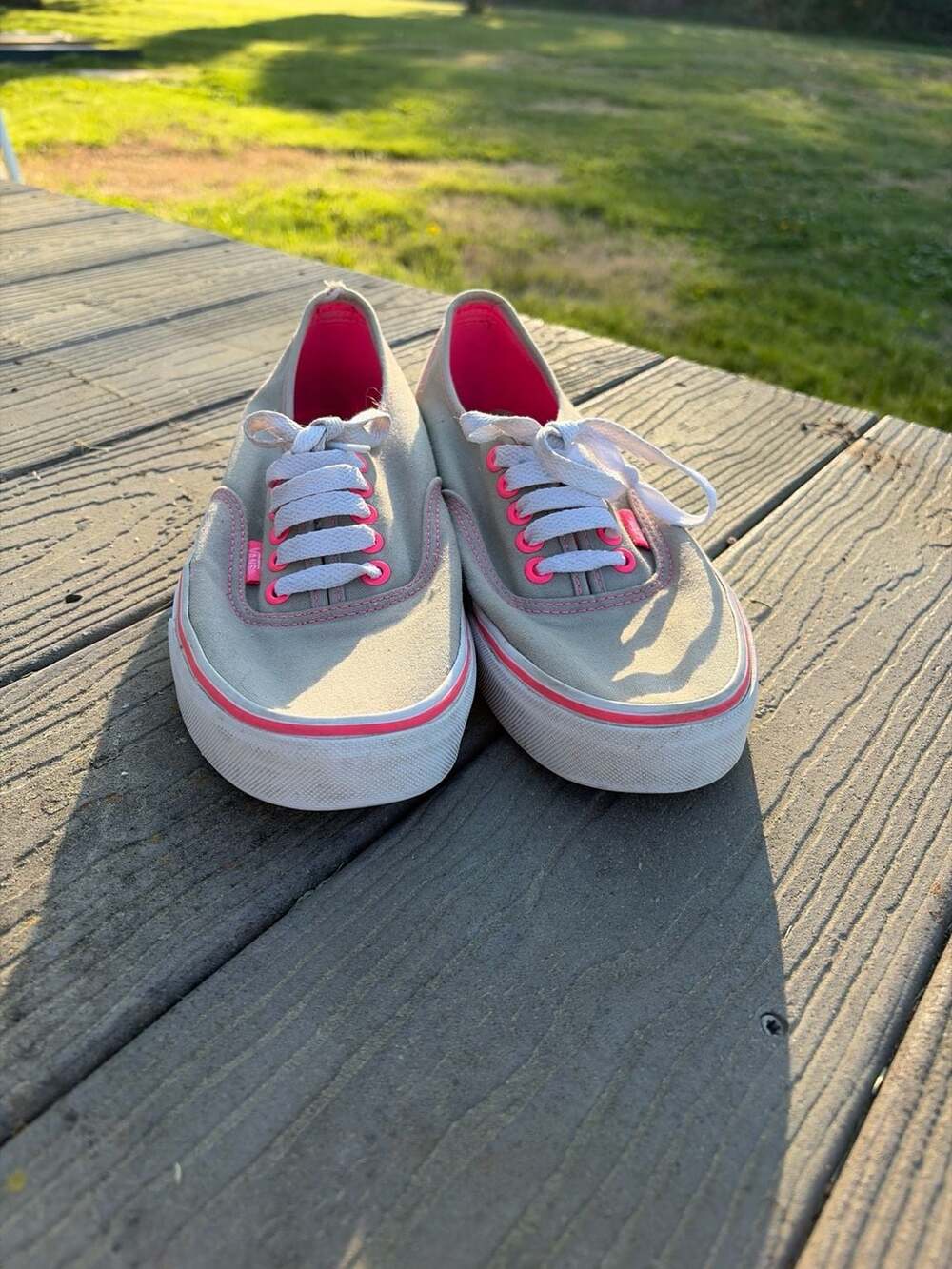 Vans Authentic Grey Neon Pink Canvas Sneakers Women's Size 9 / Men's 7.5